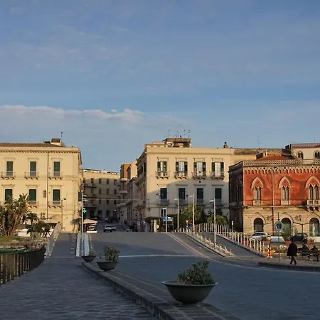 Plemmirio Apartment